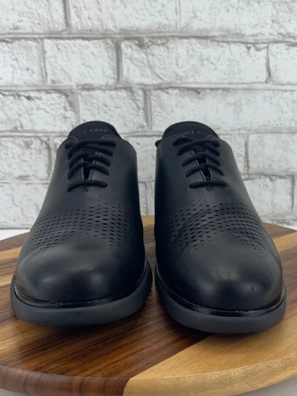 Cole Haan 2.Zerogrand Laser Wingtip Oxford Mens 13 M Black Leather Casual Shoes